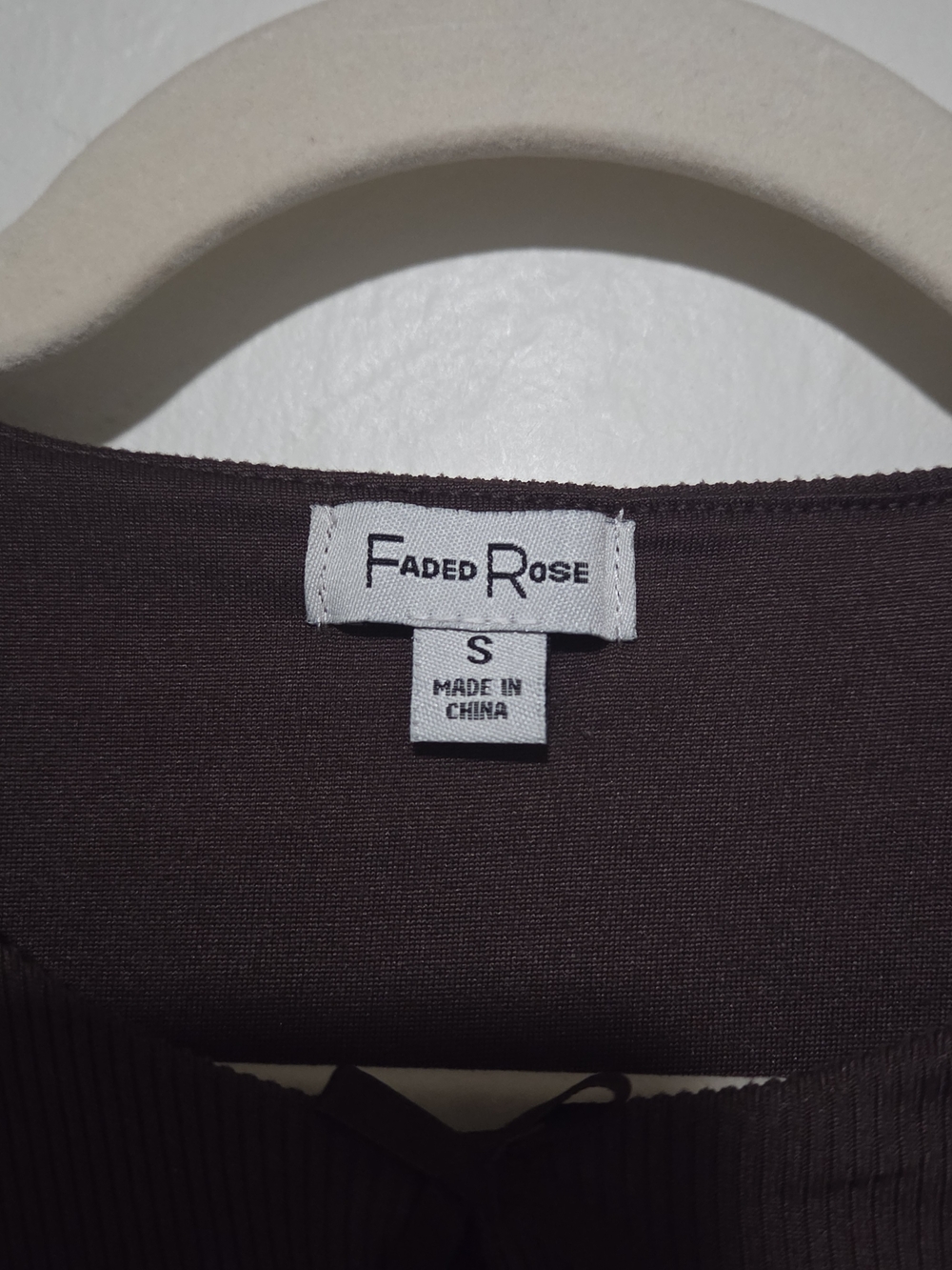 Faded Rose Ribbed Bow Tee - Picture 7 of 9